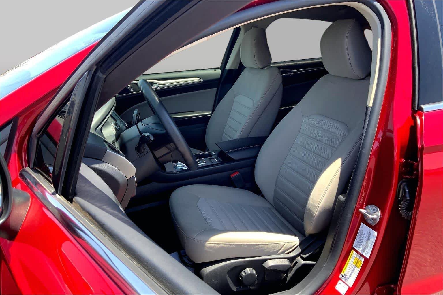 Used 2020 Rapid Red Metallic Tinted Clearcoat Ford S image 8