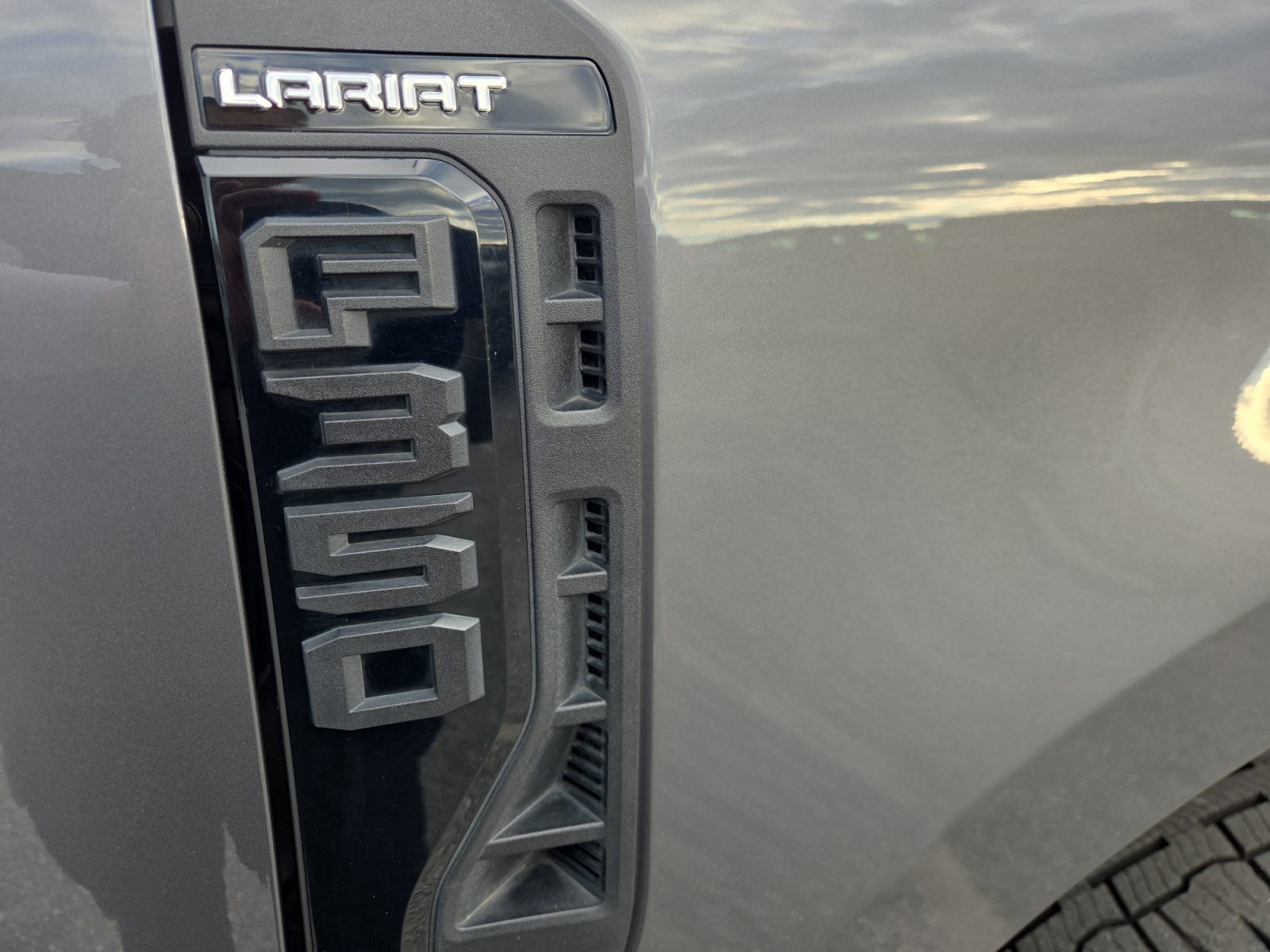 2023 Ford F-350 Super Duty Lariat - Photo 16