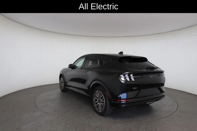 Used 2024 Black Ford Premium image 11