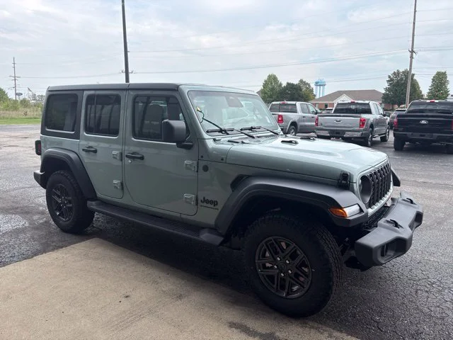 New 2027 White/off-white Jeep Sport S image 8