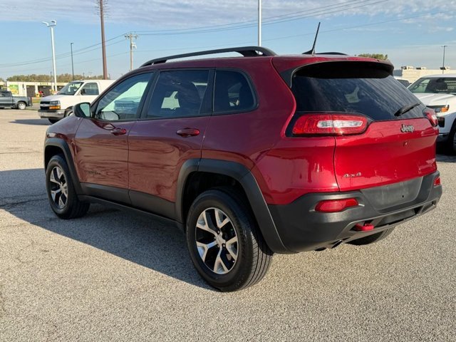 Used 2017 Red Jeep Trailhawk image 3
