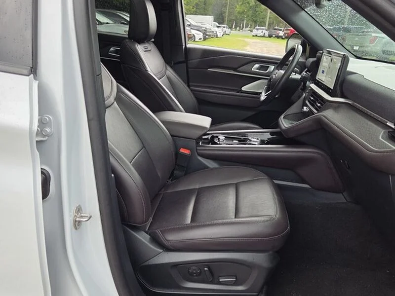 Certified Used 2025 White Ford Platinum image 16