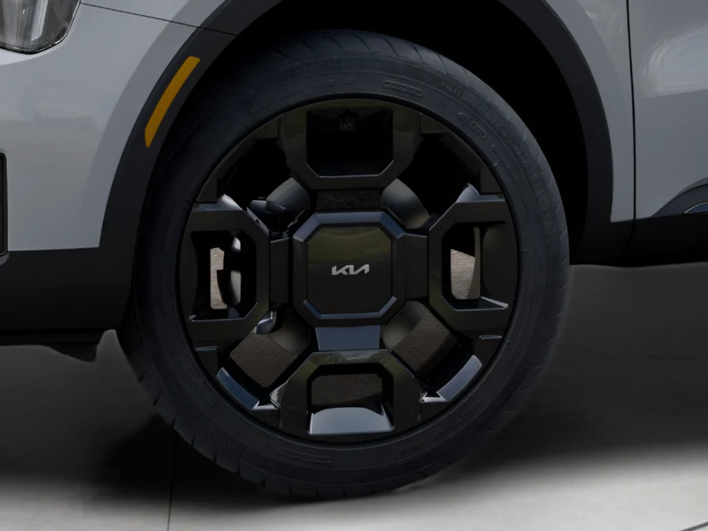 New 2026 Wolf Gray Kia X-Line EX image 24