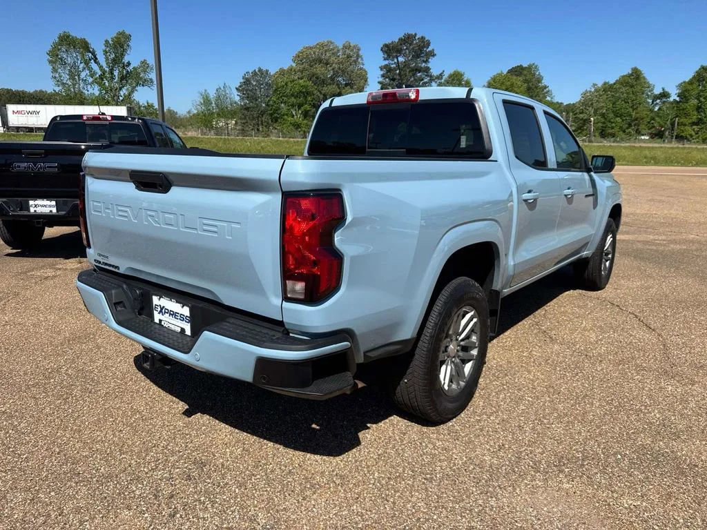 2026 Chevrolet Colorado LT - Photo 14
