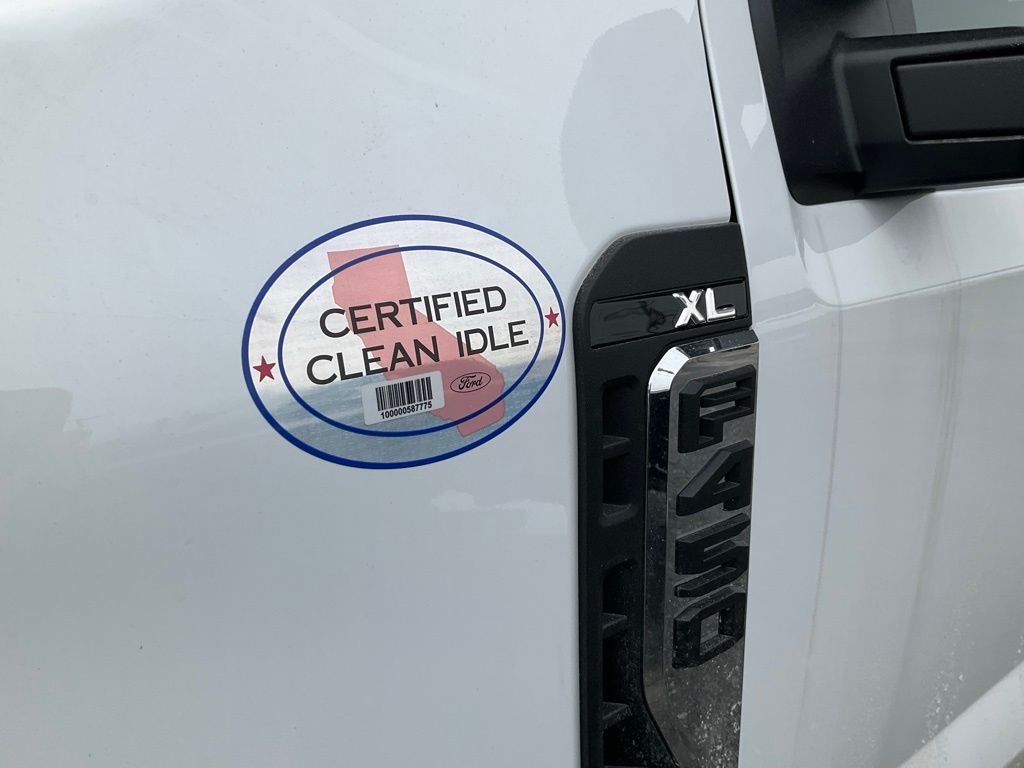 New 2026 Oxford White Ford F-450® XL image 23