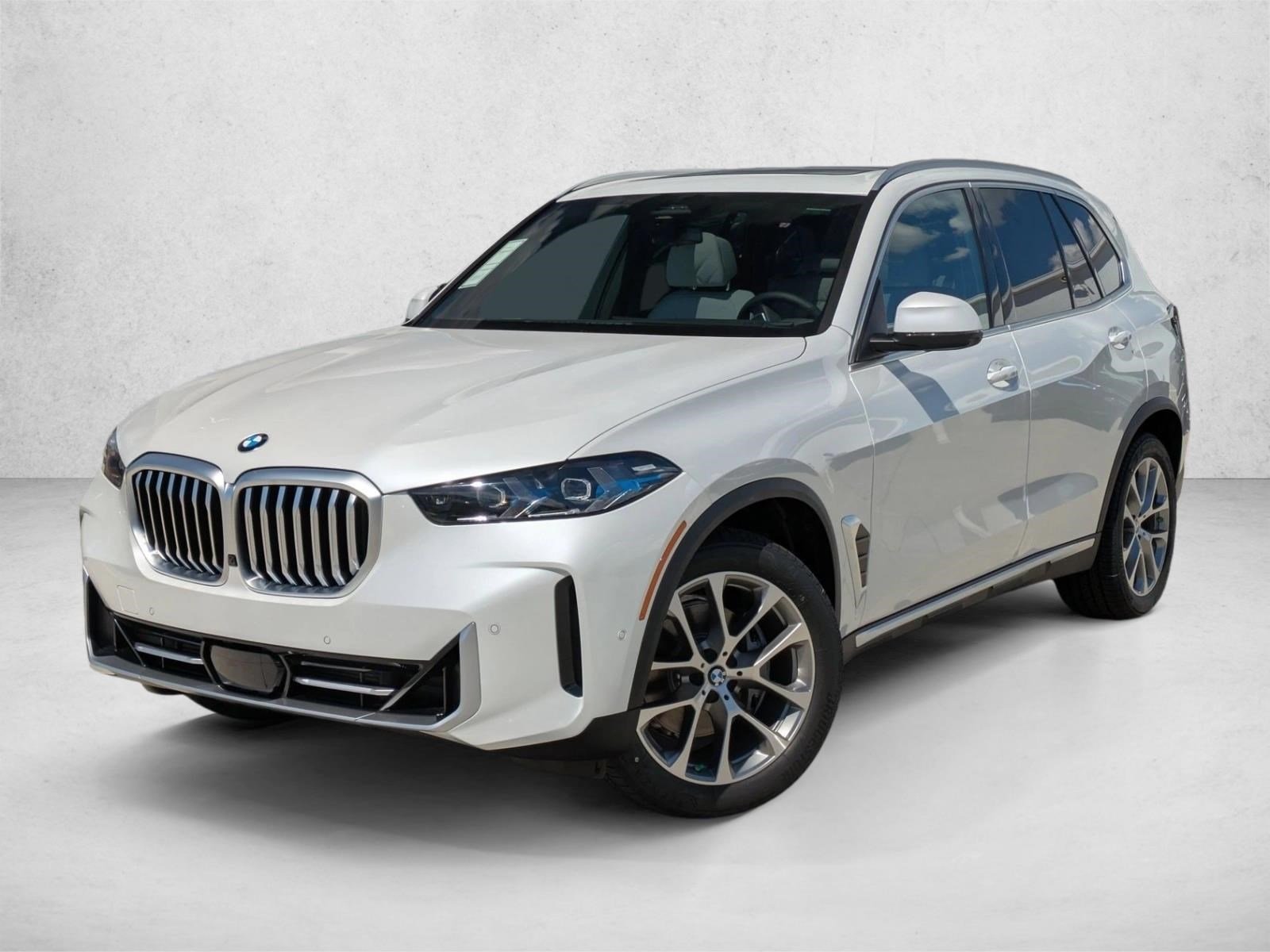 Used 2026 Mineral White Metallic BMW xDrive40i image 1