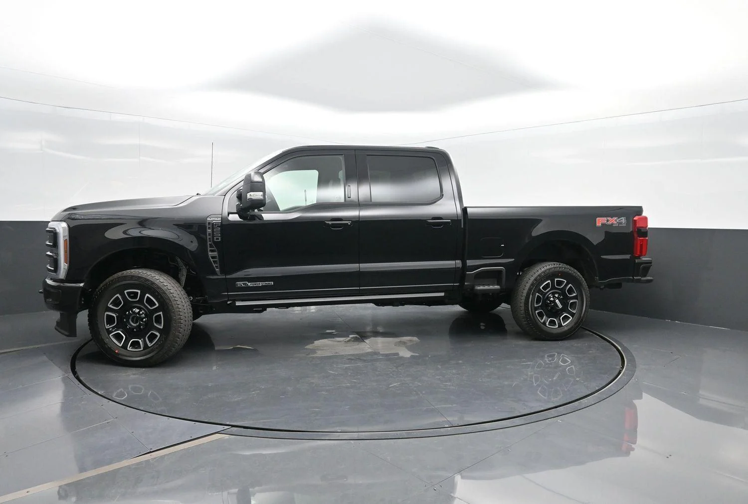 2026 Ford F-250 Super Duty Platinum - Photo 47