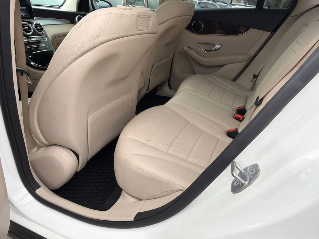 Used 2019  Mercedes-Benz GLC 300 image 21