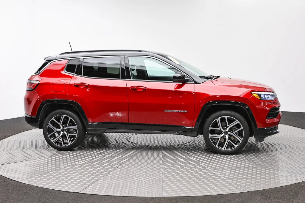 Certified Used 2025 Red Jeep Limited image 4