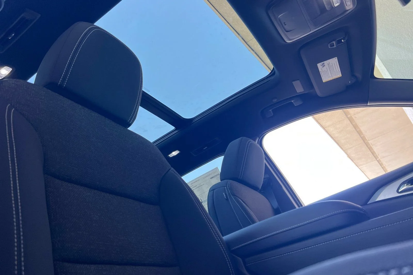 New 2027 Mosaic Black Metallic Chevrolet LT image 18