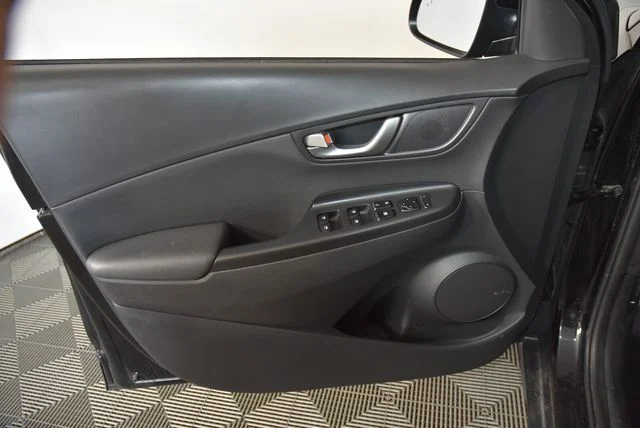 Used 2021 Black Hyundai Ultimate image 23