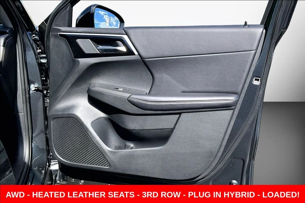 New 2026 Gray Nissan SL image 30