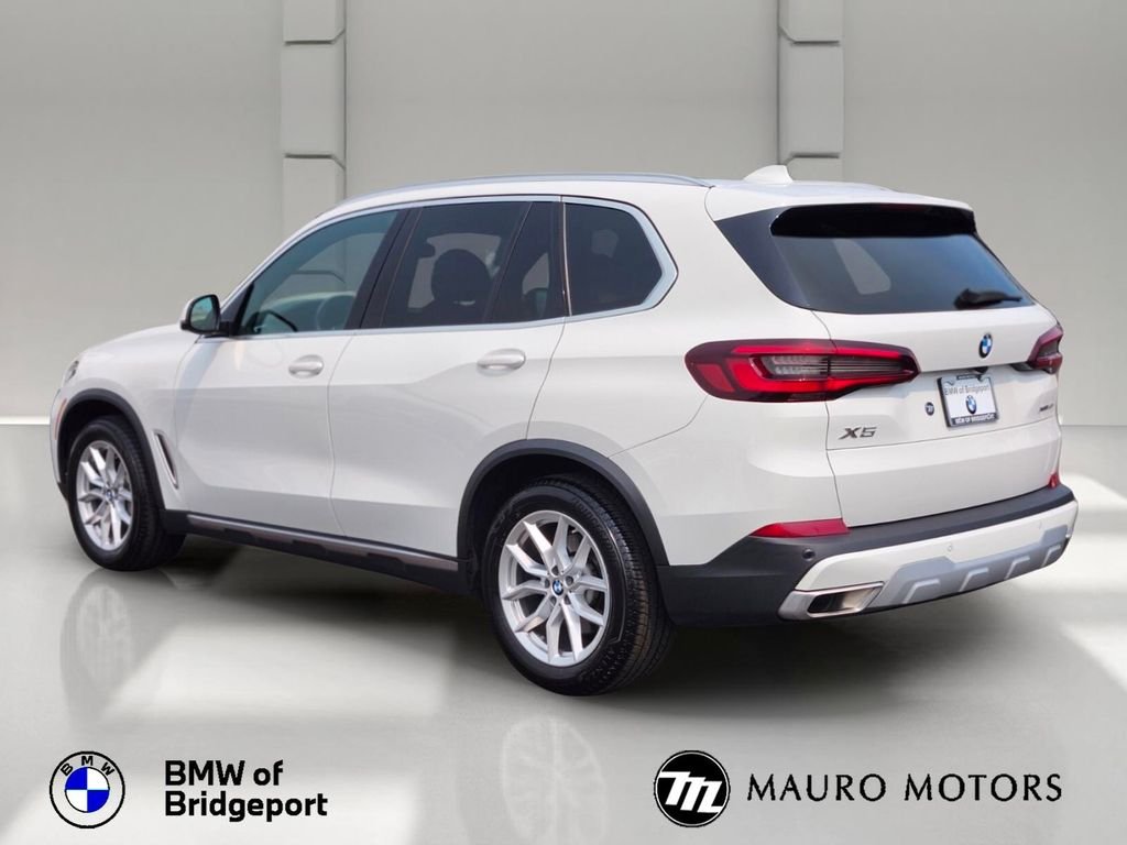 Certified Used 2023 White BMW xDrive40i image 6