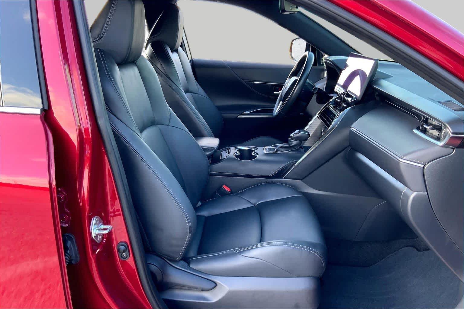 Used 2024 Ruby Flare Pearl Toyota XLE image 9