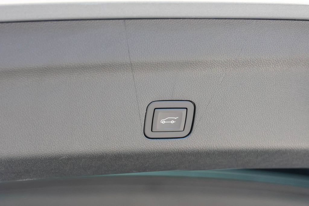2026 Chevrolet Tahoe Z71 - Photo 30