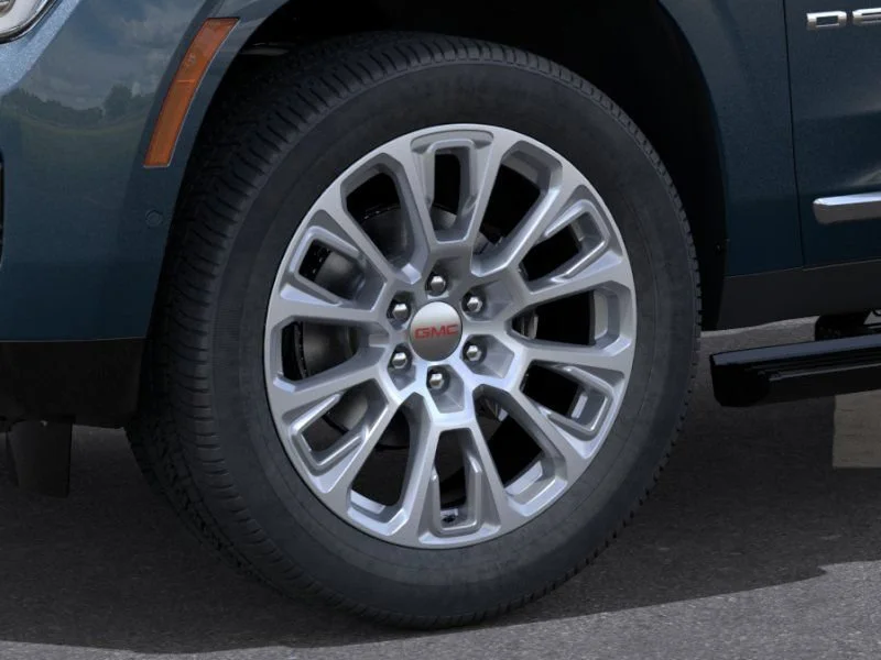 2026 GMC Yukon XL Denali - Photo 9