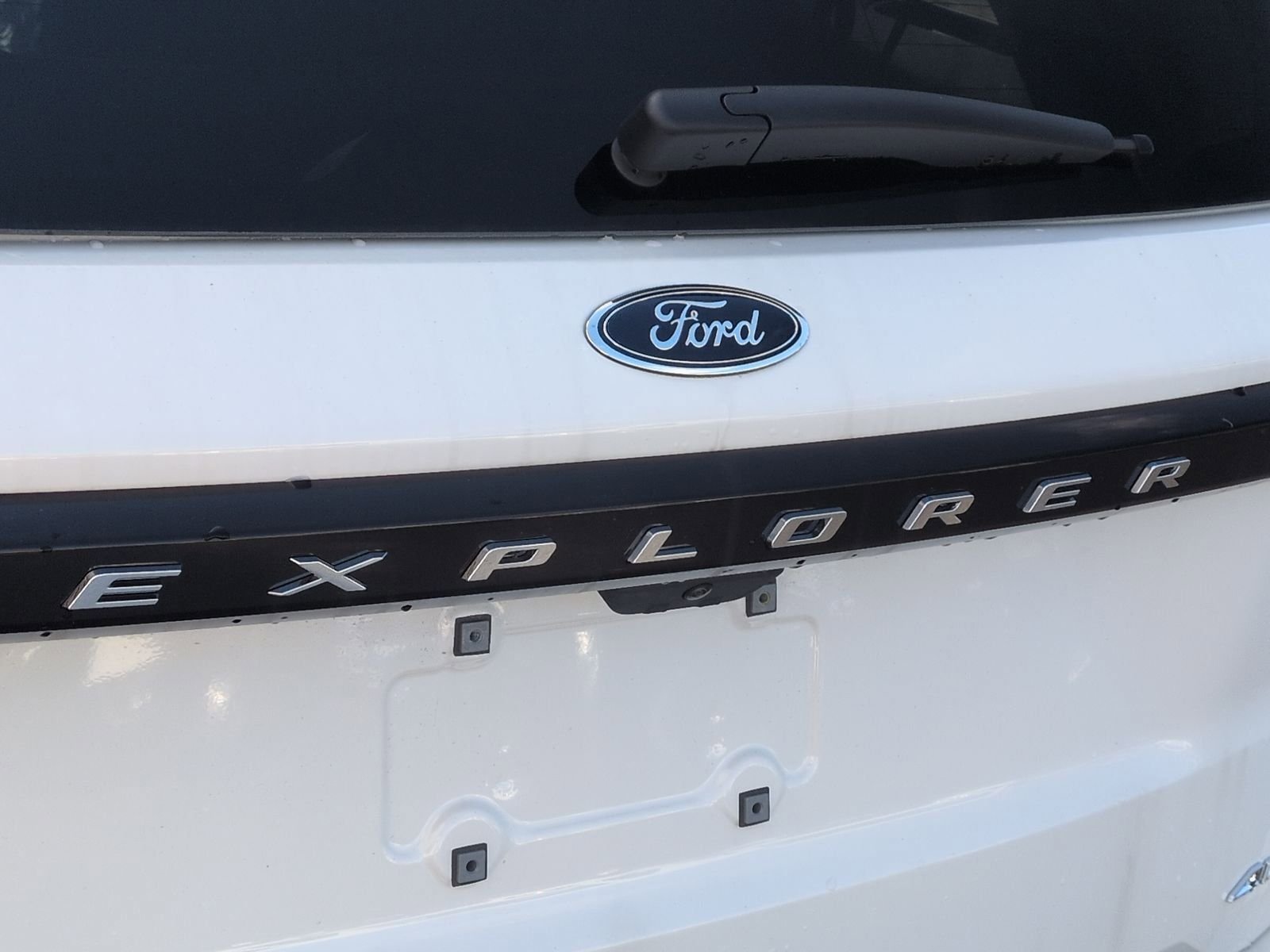 2025 Ford Explorer Active - Photo 13