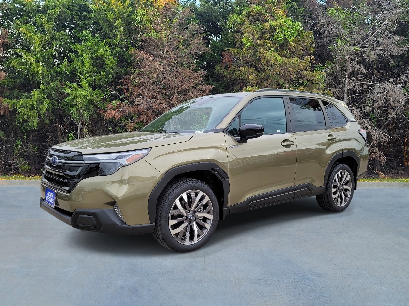 2026 Subaru Forester Touring Hybrid's photo