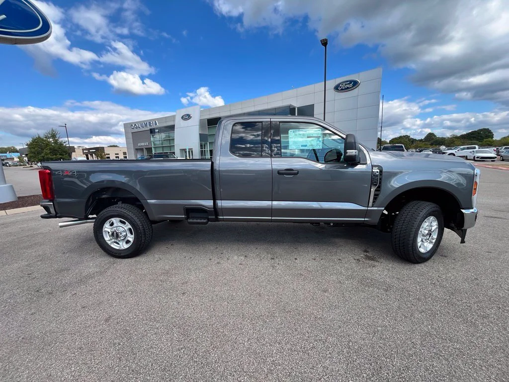 New 2026 Gray Ford XLT image 7
