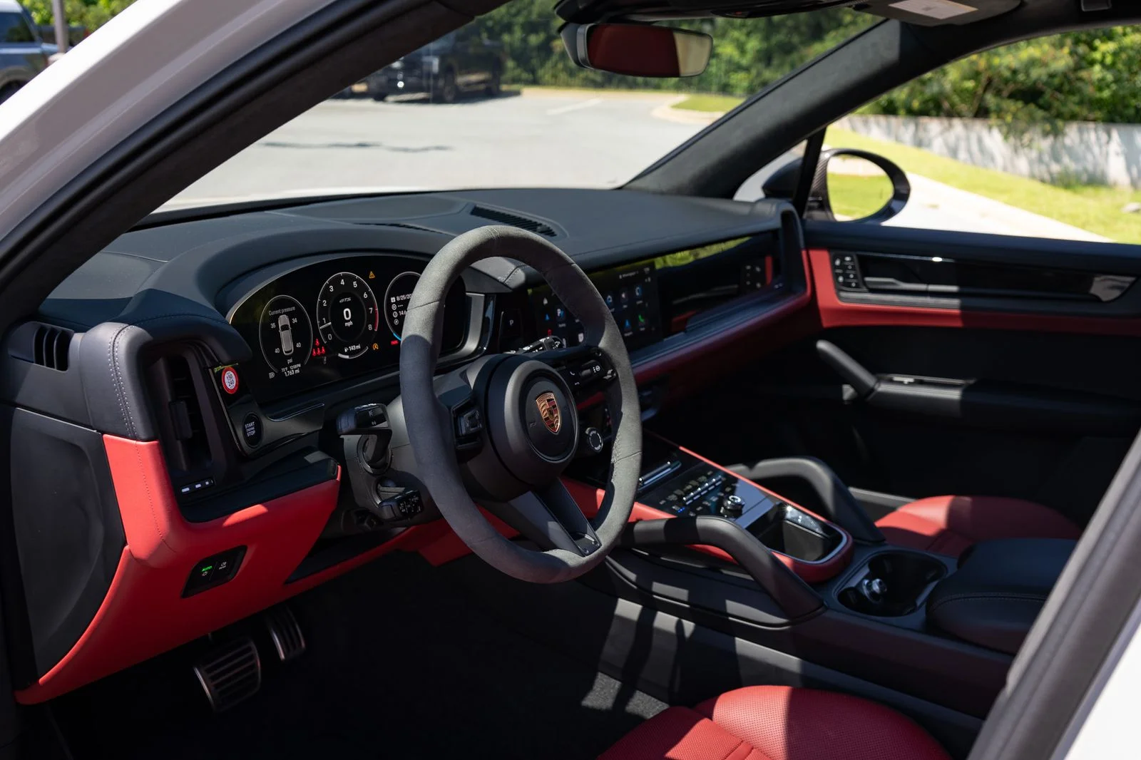 Used 2023  Porsche GTS image 30