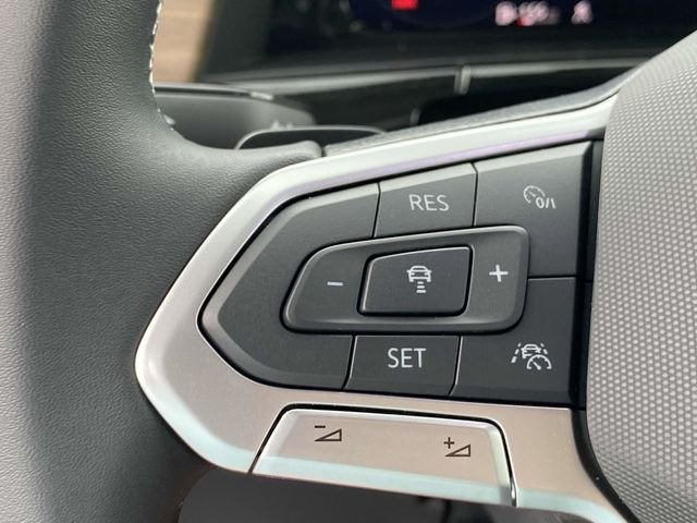 2025 Volkswagen Atlas SE w/Tech - Photo 19