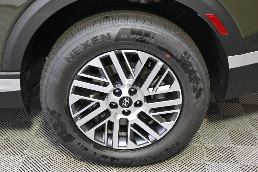 New 2026 Titainium Hyundai SEL AWD image 20
