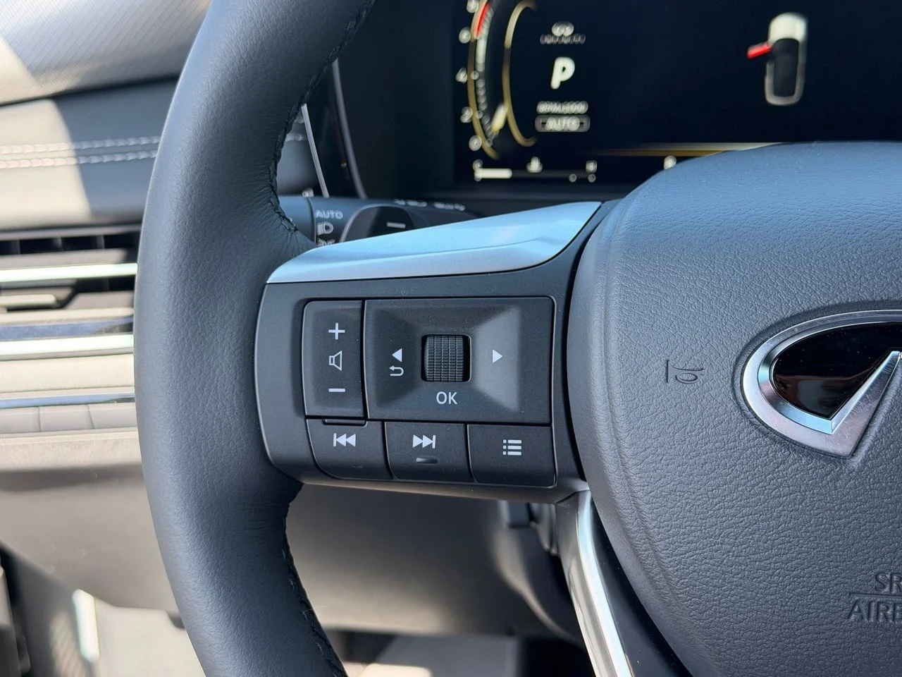 New 2027 HARBOR GRAY INFINITI Sport AWD image 14