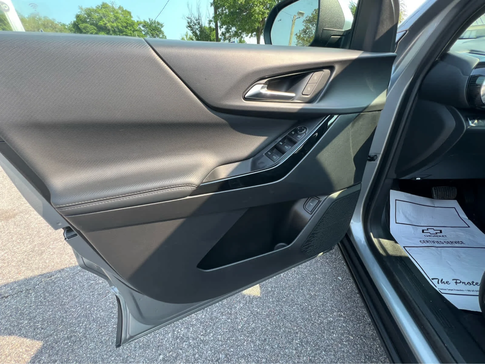 Used 2025 Sterling Gray Metallic Chevrolet LT image 8