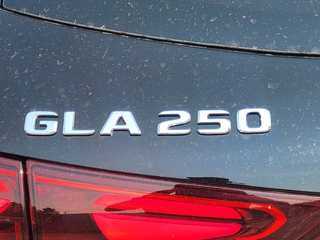 New 2026 Night Black Mercedes-Benz GLA 250 image 13