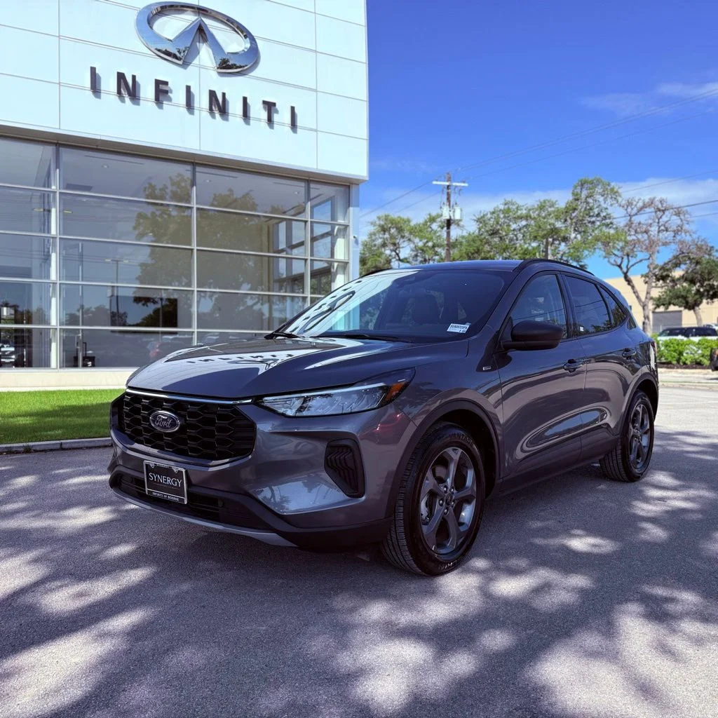 2025 Ford Escape ST-Line FWD's photo