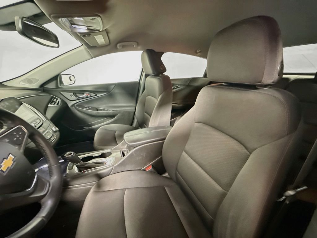Used 2018 Nightfall Gray Metallic Chevrolet LT image 18