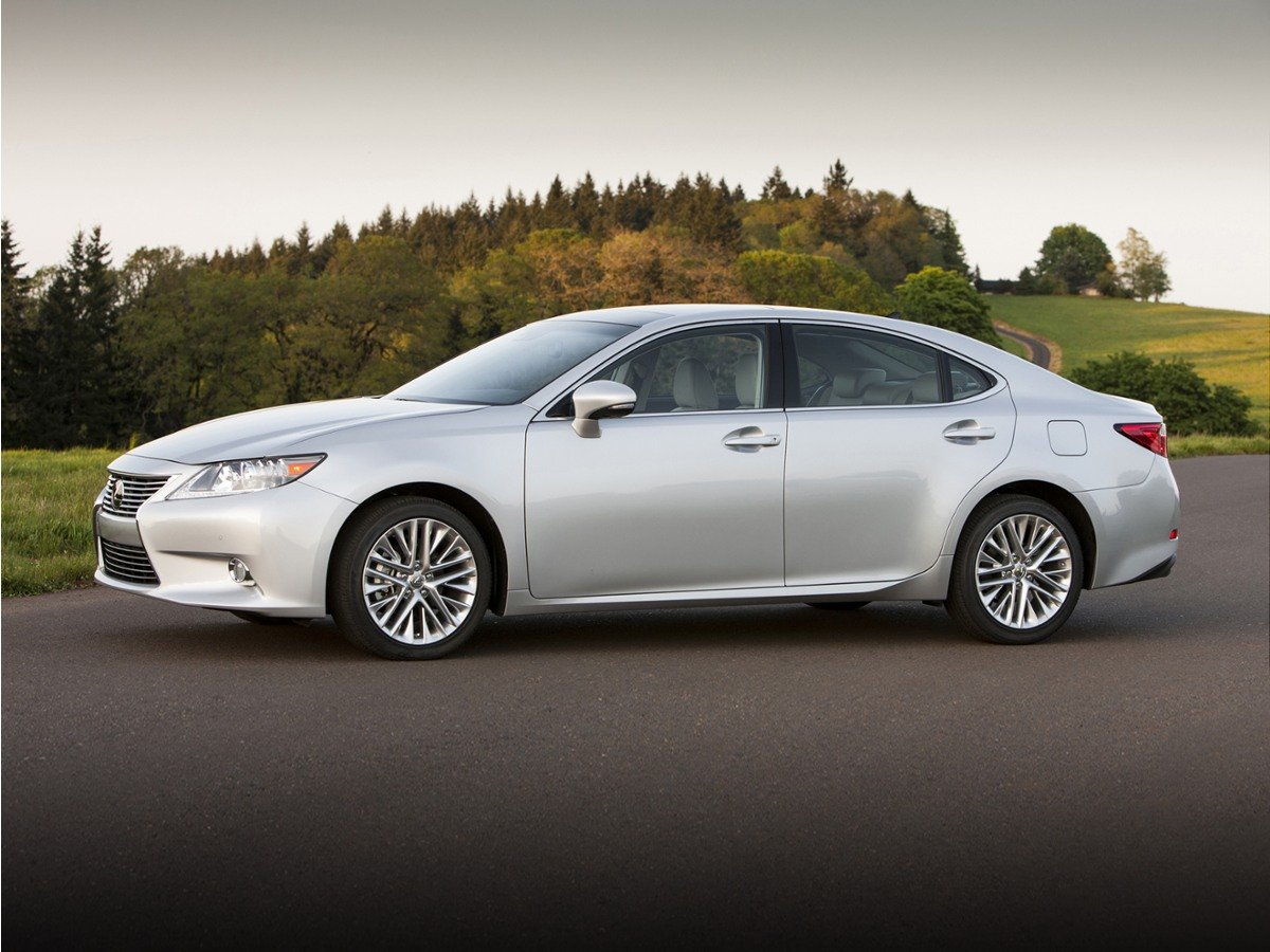 Used 2014 Silver Lining Metallic Lexus 350 image 1