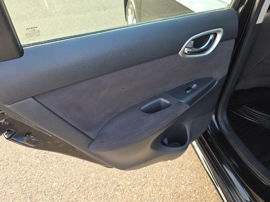 Used 2015 Super Black Nissan SR image 28