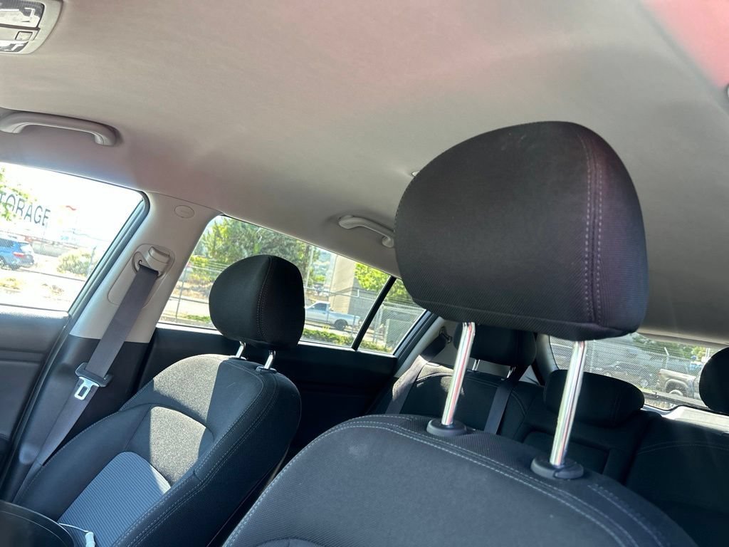 Used 2016 Mineral Silver Kia LX image 20