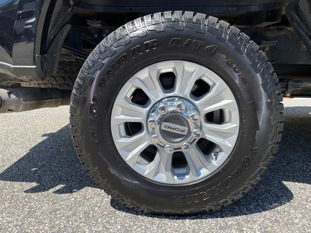 Certified Used 2022 Black Ford XLT image 8