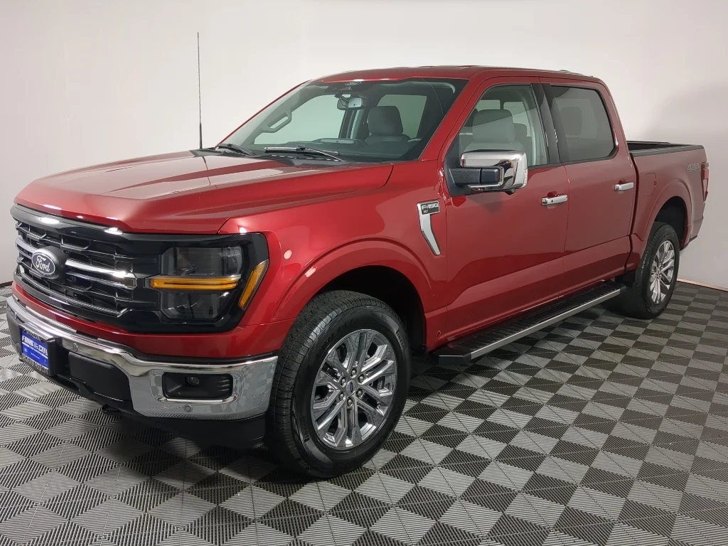 Used 2025 Red Ford XLT image 4