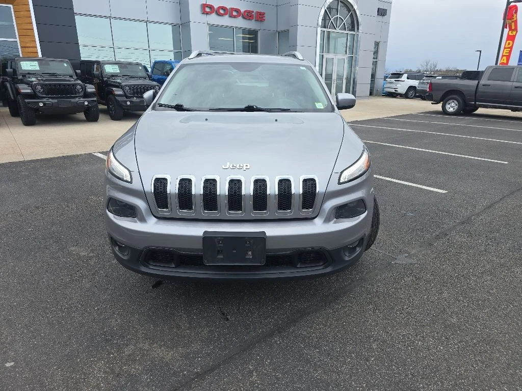Used 2017 Jeep Cherokee Latitude with VIN 1C4PJMCB5HW622294 for sale in Oswego, NY