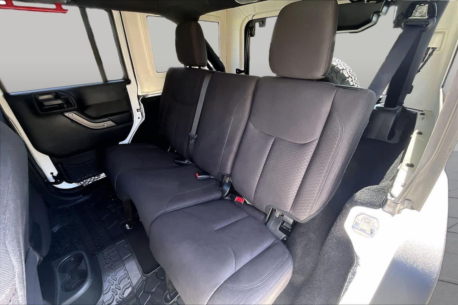 Used 2017 Bright White Clearcoat Jeep Sport image 21