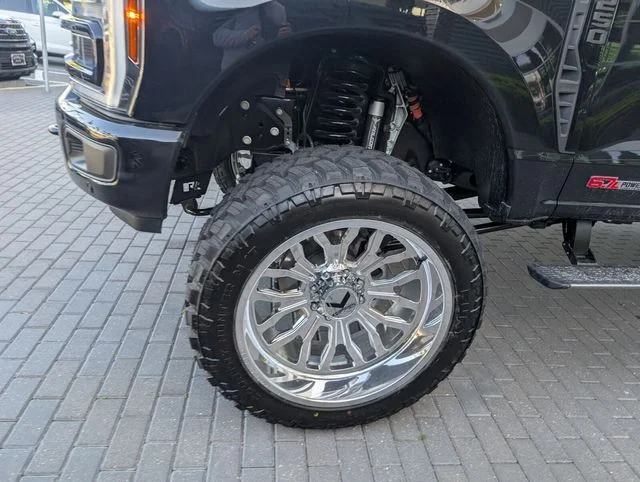 New 2026 Black Ford Platinum image 4