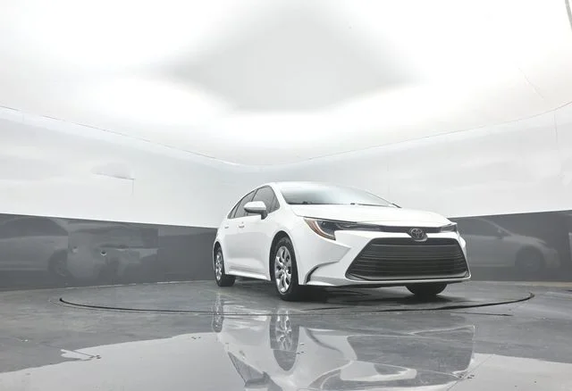 Used 2023 White Toyota LE image 35