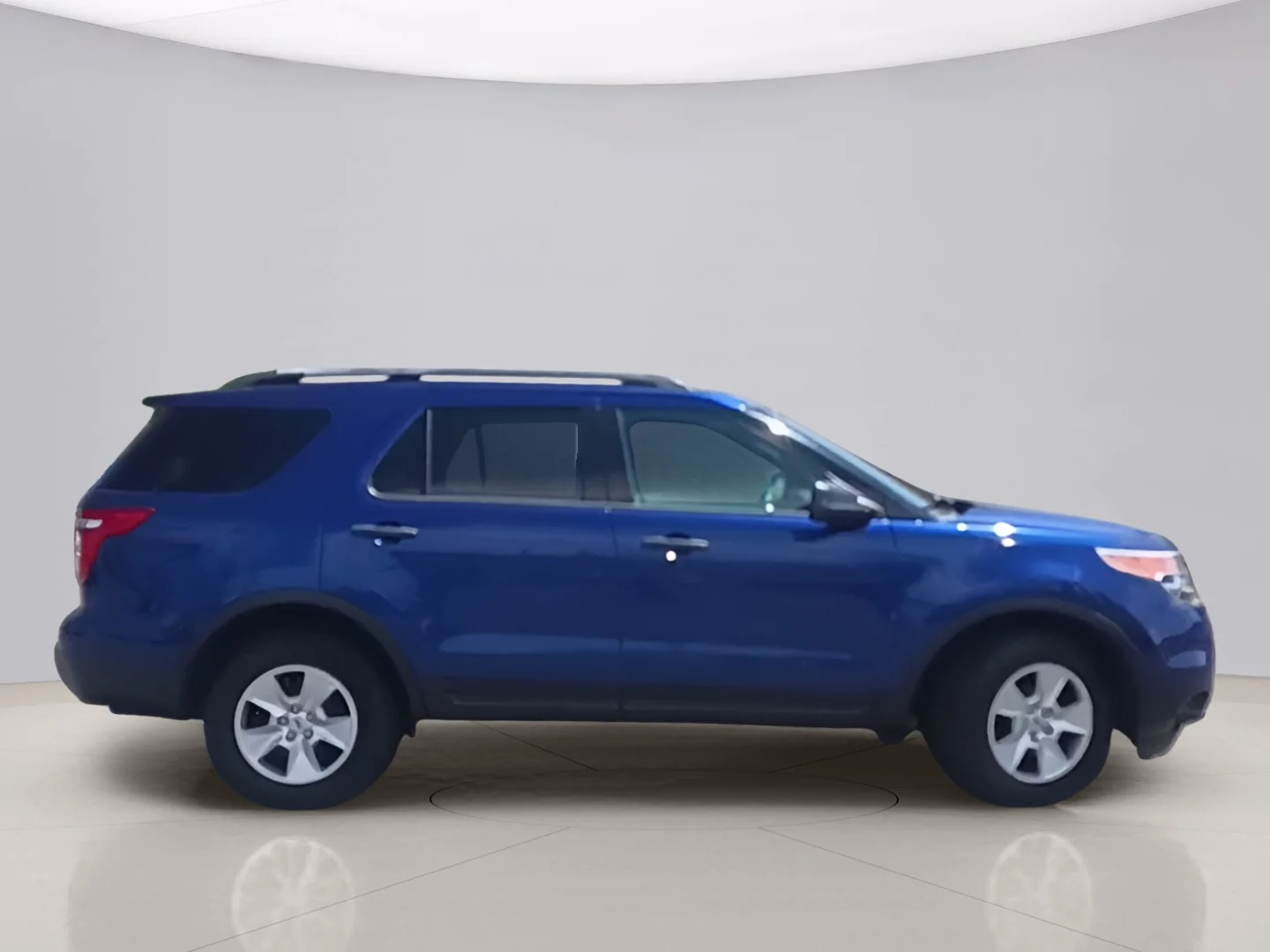 Used 2013 Blue Ford BASE FWD image 6