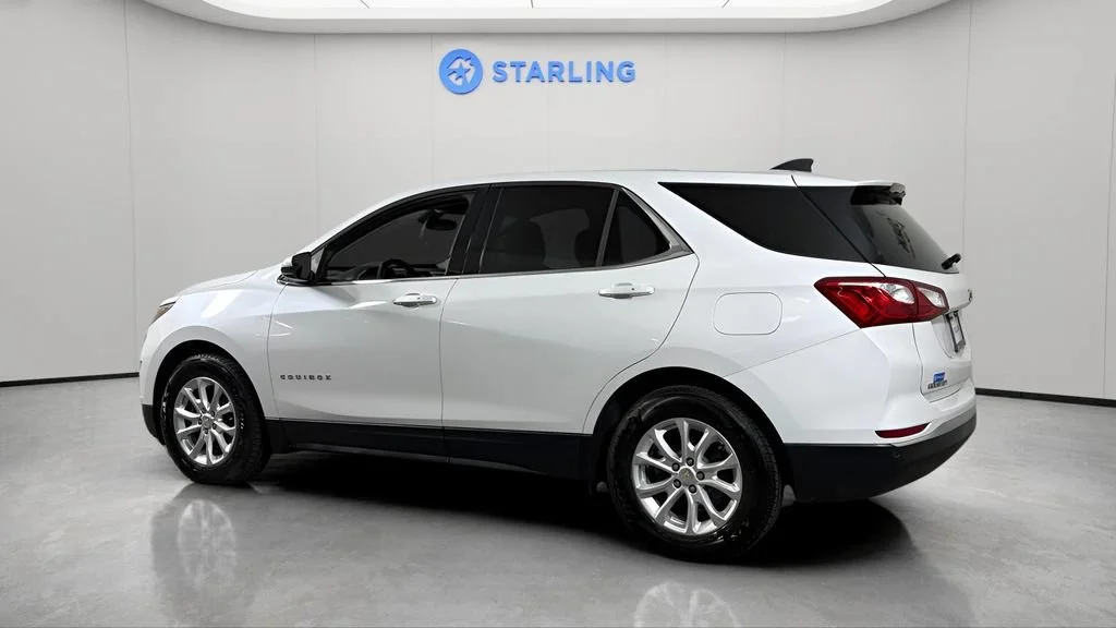 Used 2018 IRIDESCENT PEARL TRICOAT Chevrolet LT image 5