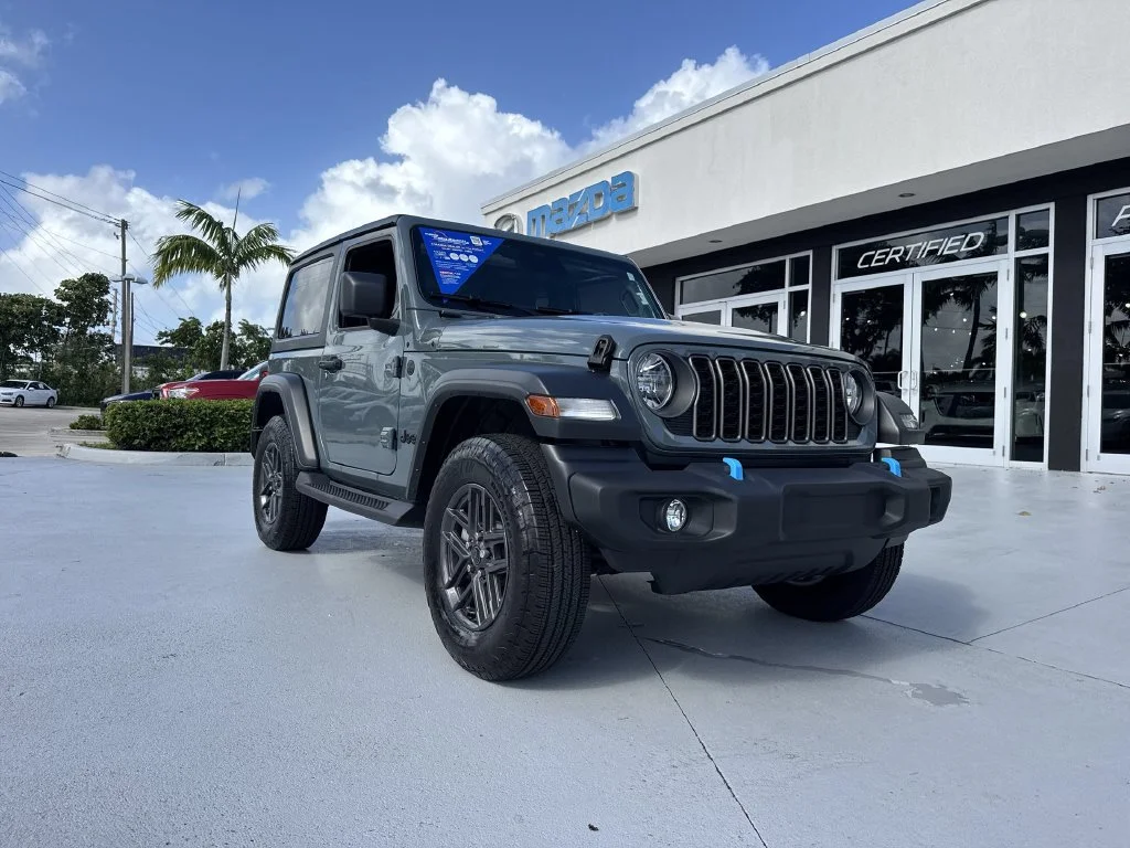 Used 2026 Gray Jeep Sport S image 30