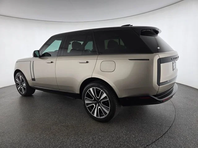 Used 2026 Batumi Gold Premium Metallic Land Rover SE image 16