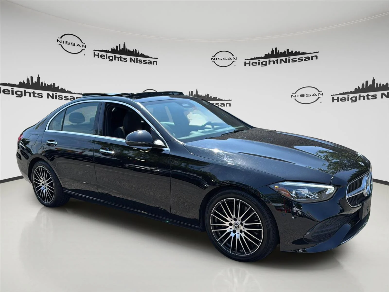 2025 Mercedes-Benz C-Class Sedan C 300 - Photo 8