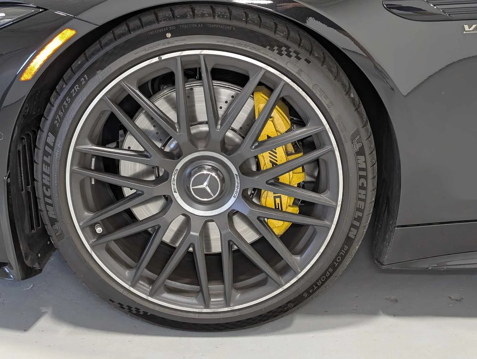 Used 2022 Obsidian Black Metallic Mercedes-Benz AMG® SL 63 image 4