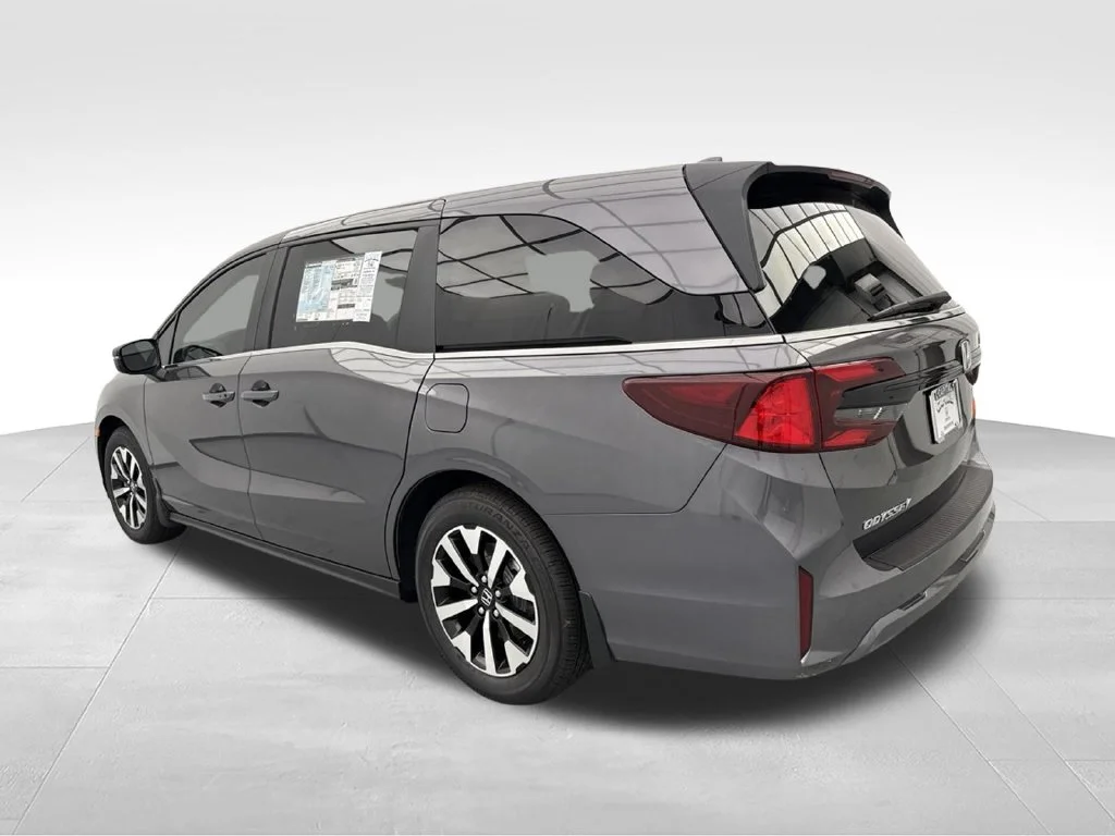 New 2026 Modern Steel Metallic Honda EX-L image 5