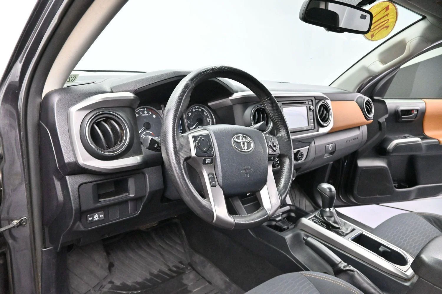 Used 2017 Magnetic Gray Metallic Toyota SR5 V6 image 14