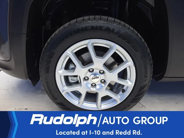 Used 2023 Gray Jeep Latitude image 28