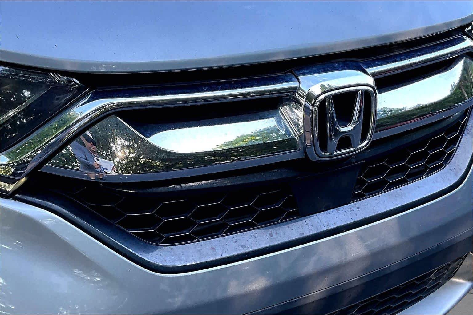 Used 2019 Lunar Silver Metallic Honda EX-L image 30